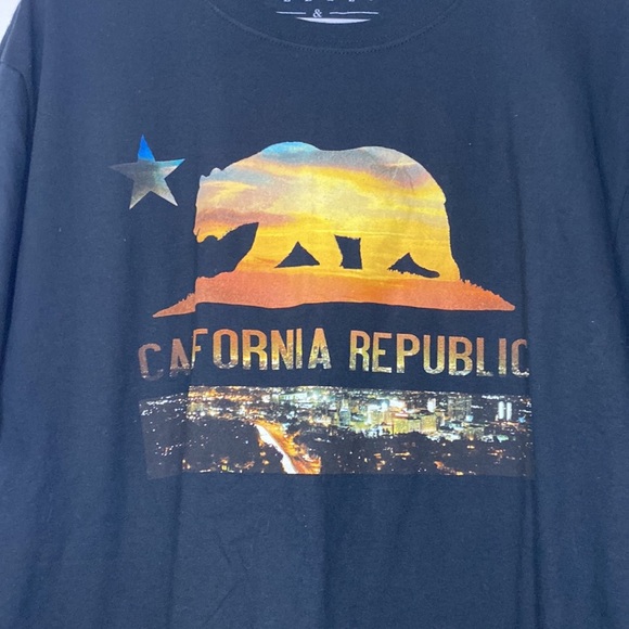 Rebels & Nomads Bear Colorful Print T Shirt - Picture 6 of 6